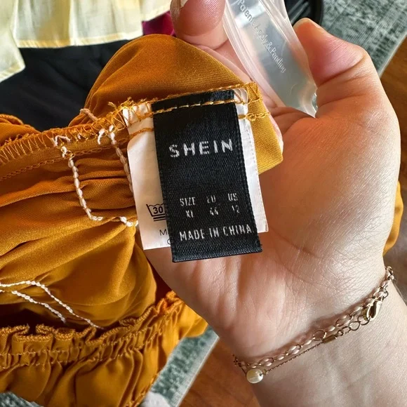 3/$30 ✨ SHEIN Yellow Smocked Blouse with Puff Sleeves - Picture 3 of 3